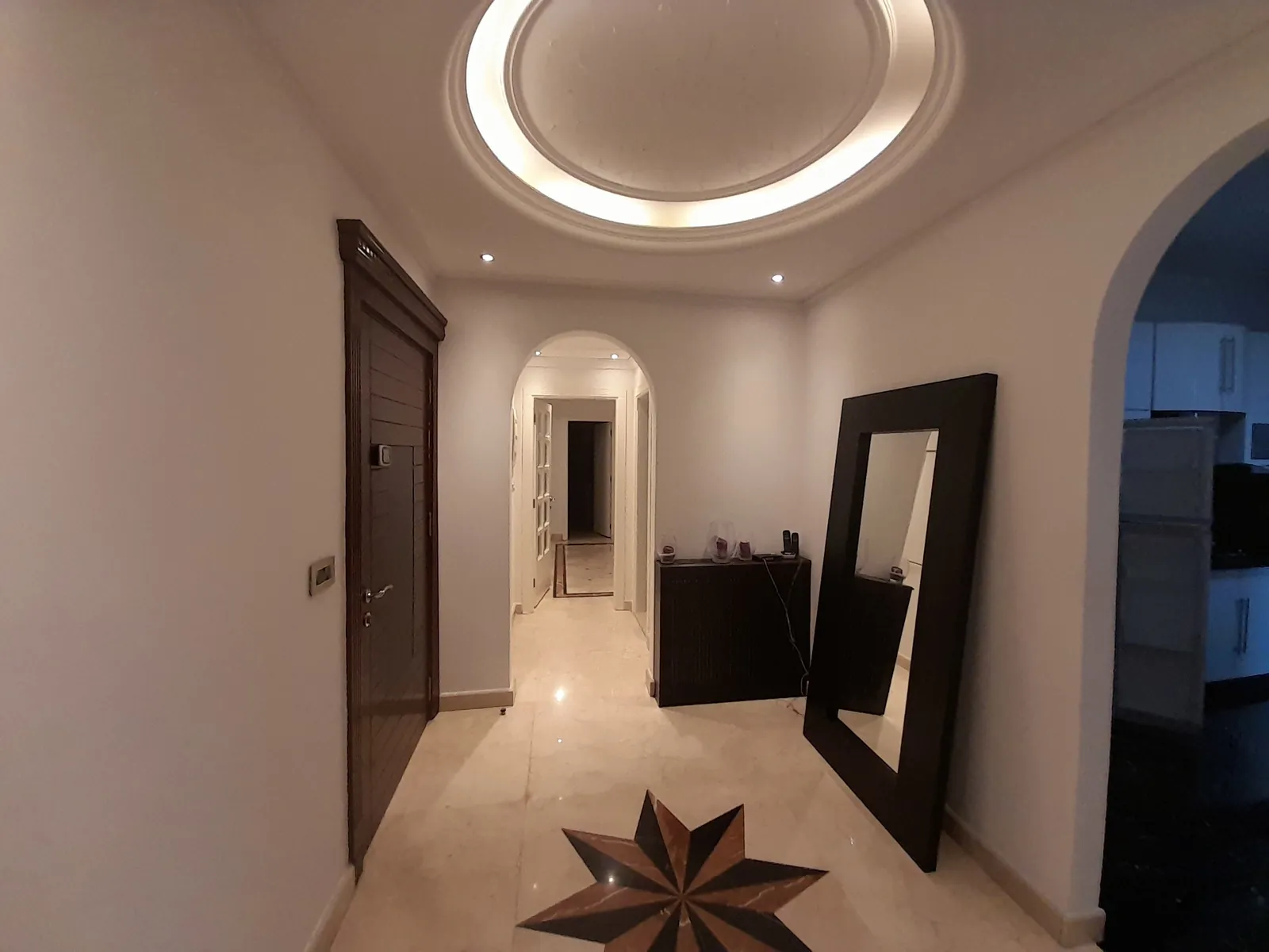 Fully Furnished Apartment for Rent in Central Jdeideh, Metn — الصورة 3