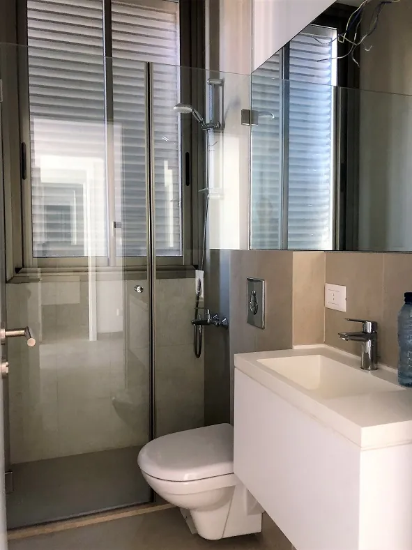 Prime Location Apartment for Rent in Gemmayze, Beirut — الصورة 5