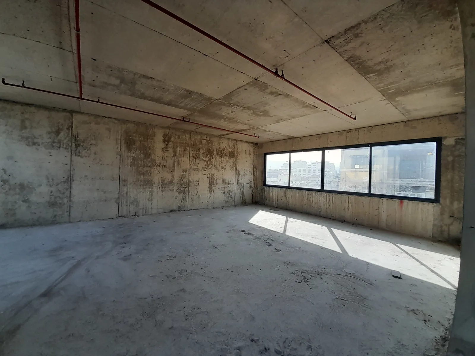 Office in Dora, Metn with Open City View