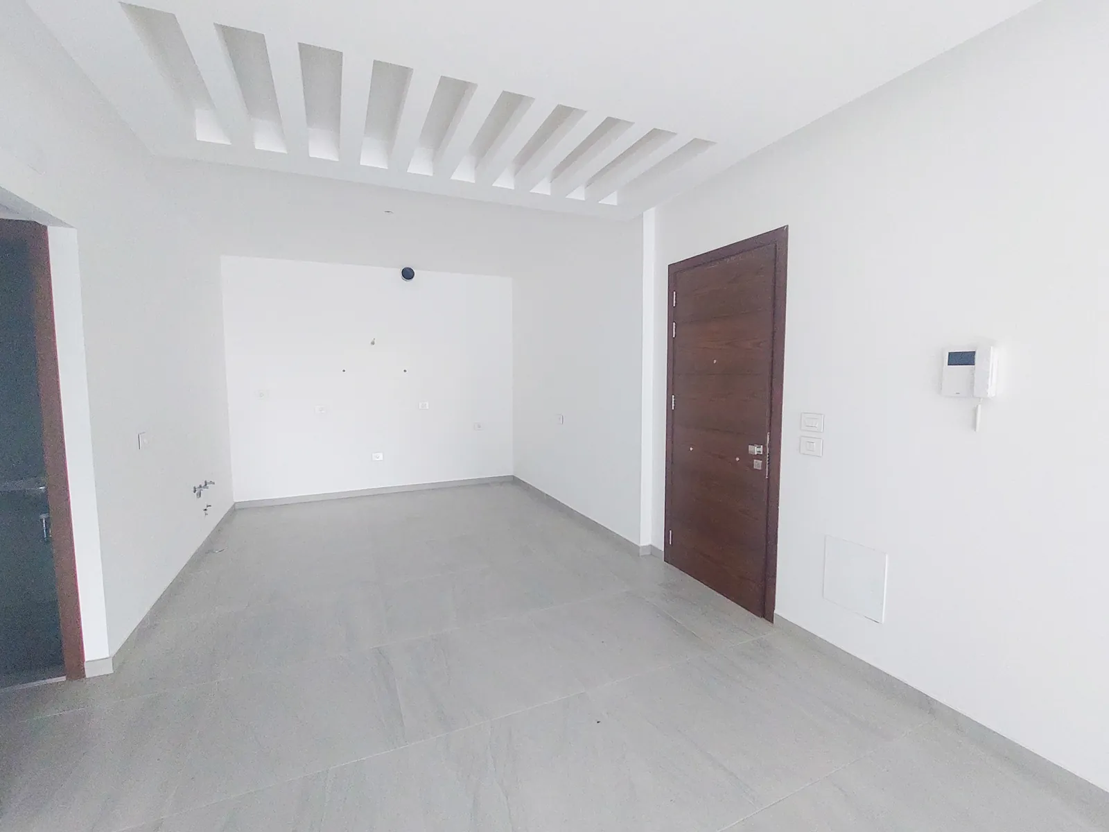 130 SQM Apartment in Dbayeh, Metn with Terrace — الصورة 2