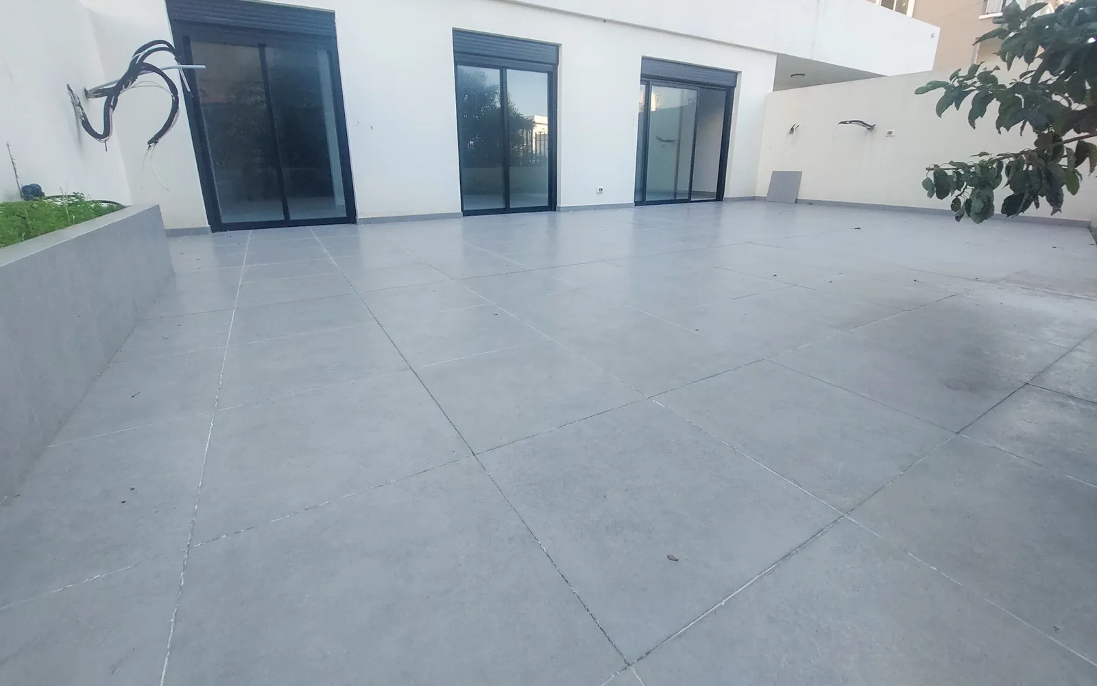 130 SQM Apartment in Dbayeh, Metn with Terrace — الصورة 3