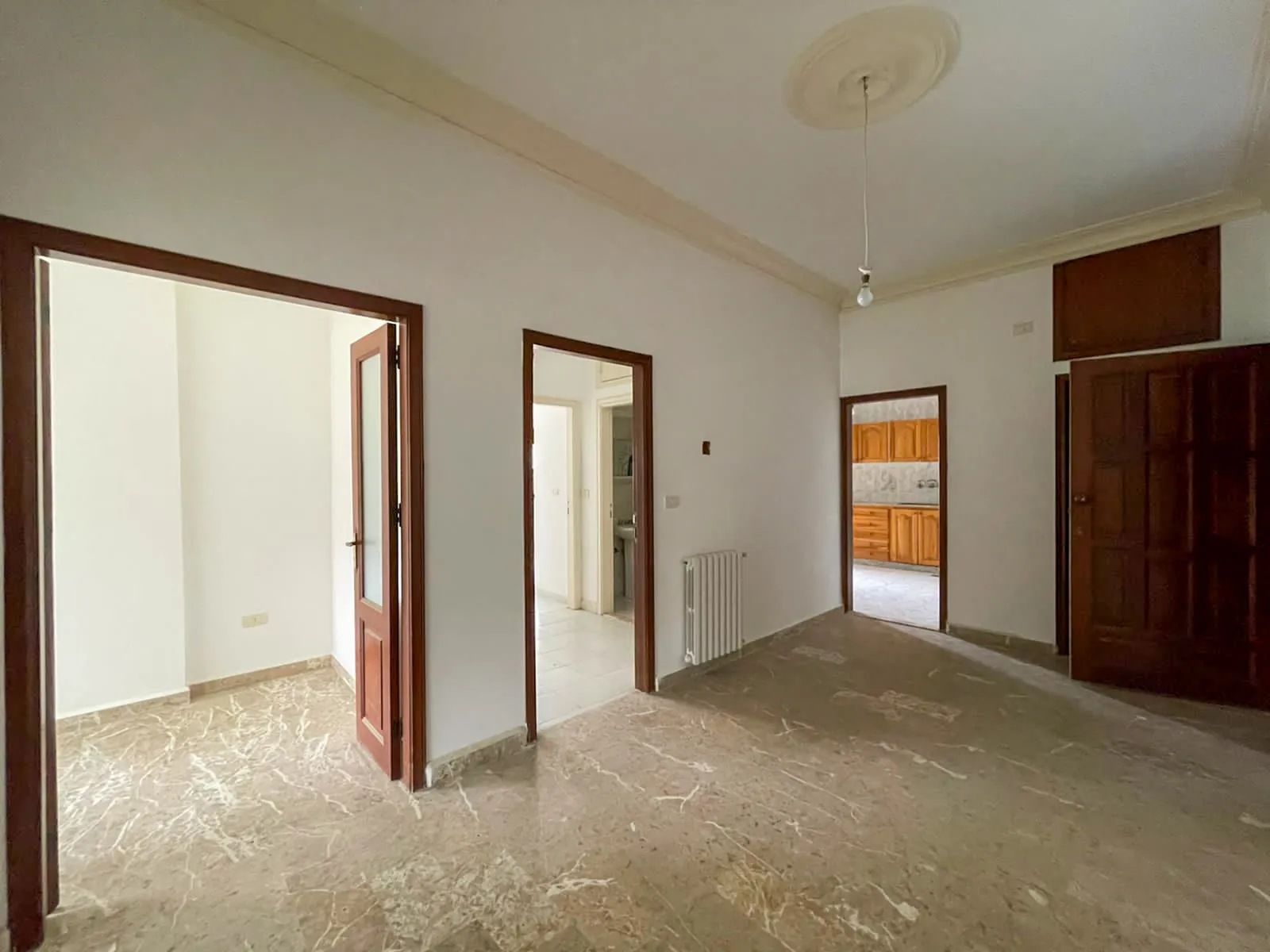 Apartment in Qornet El Hamra, Metn — الصورة 3