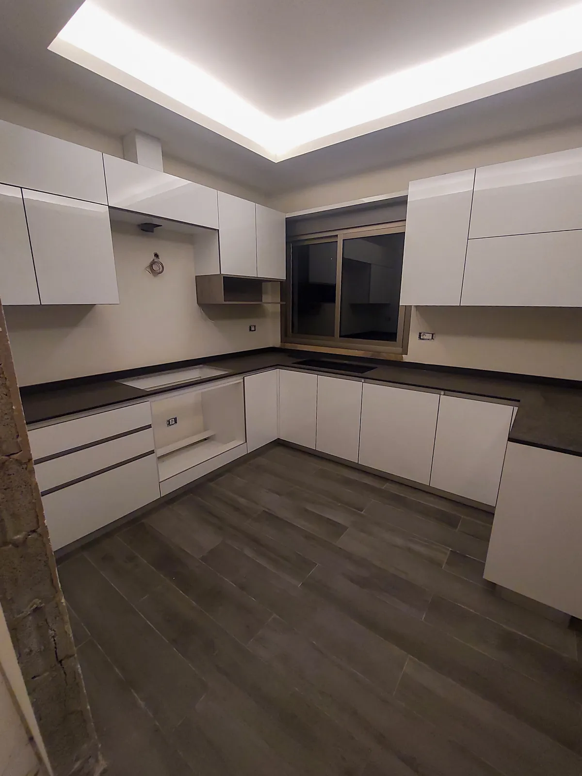 Duplex in Beit El Kikko, Metn with a Breathtaking Sea View — الصورة 5