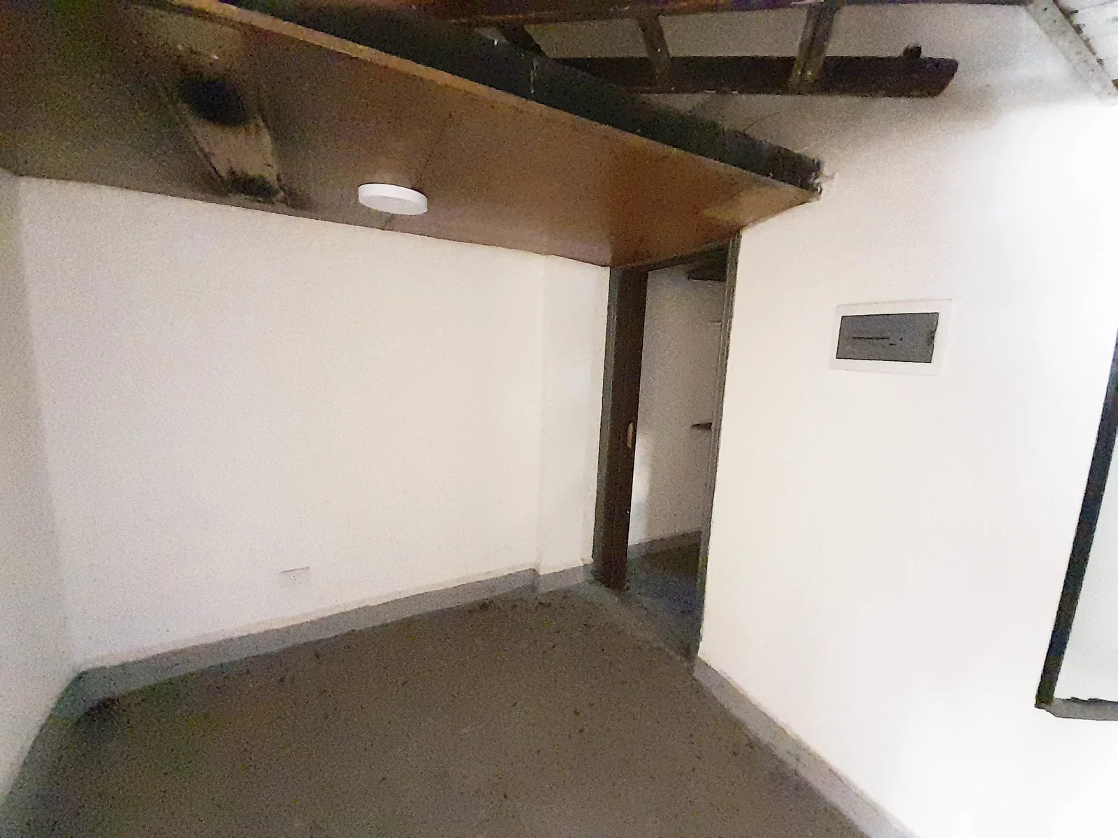 Shop for Rent in Sin El Fil, Metn with Terrace — photo 2