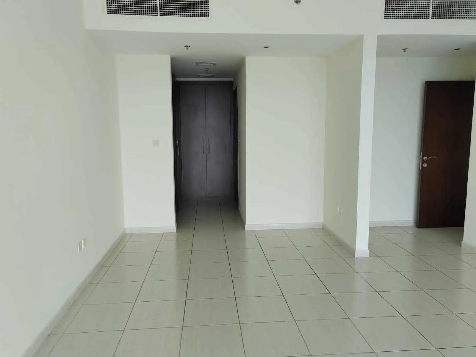 Installments Available- Luxurious Apartment in Dubai, UAE, Business Bay — الصورة 5