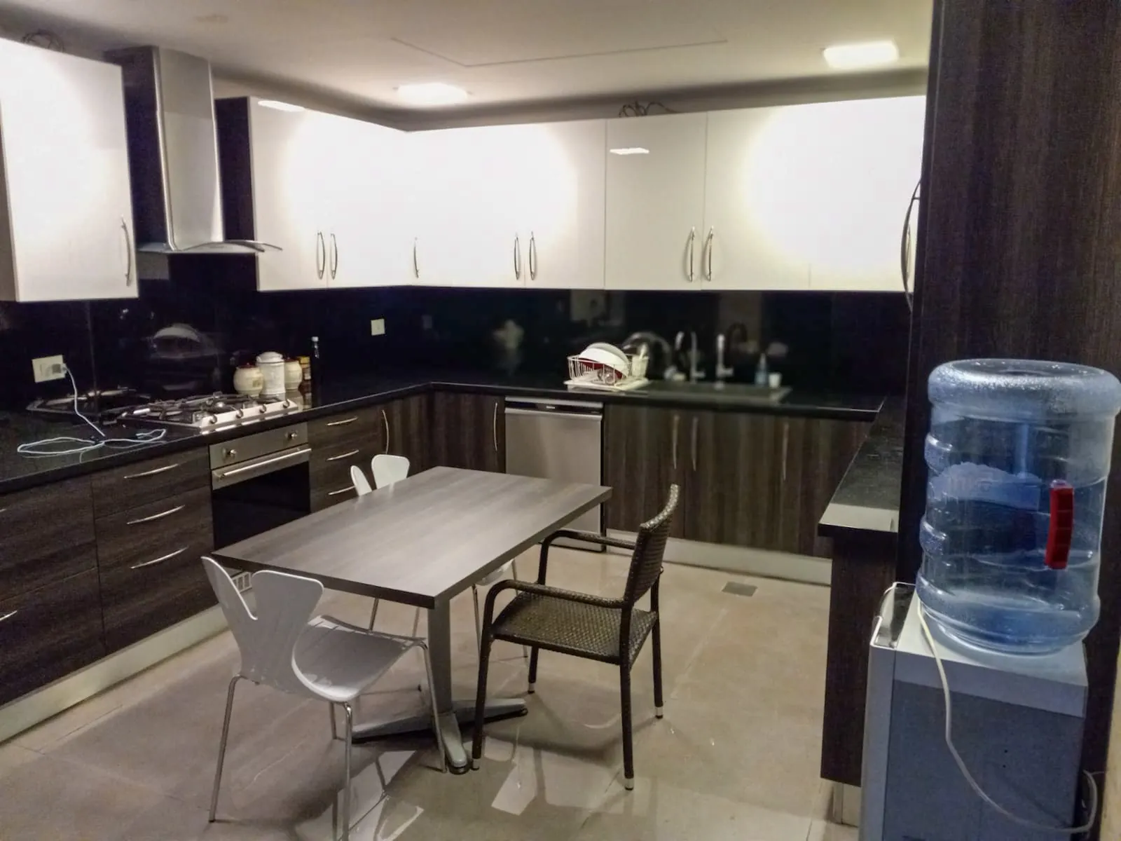 Furnished Apartment in Dik El Mehdi, Metn with Terrace — الصورة 4