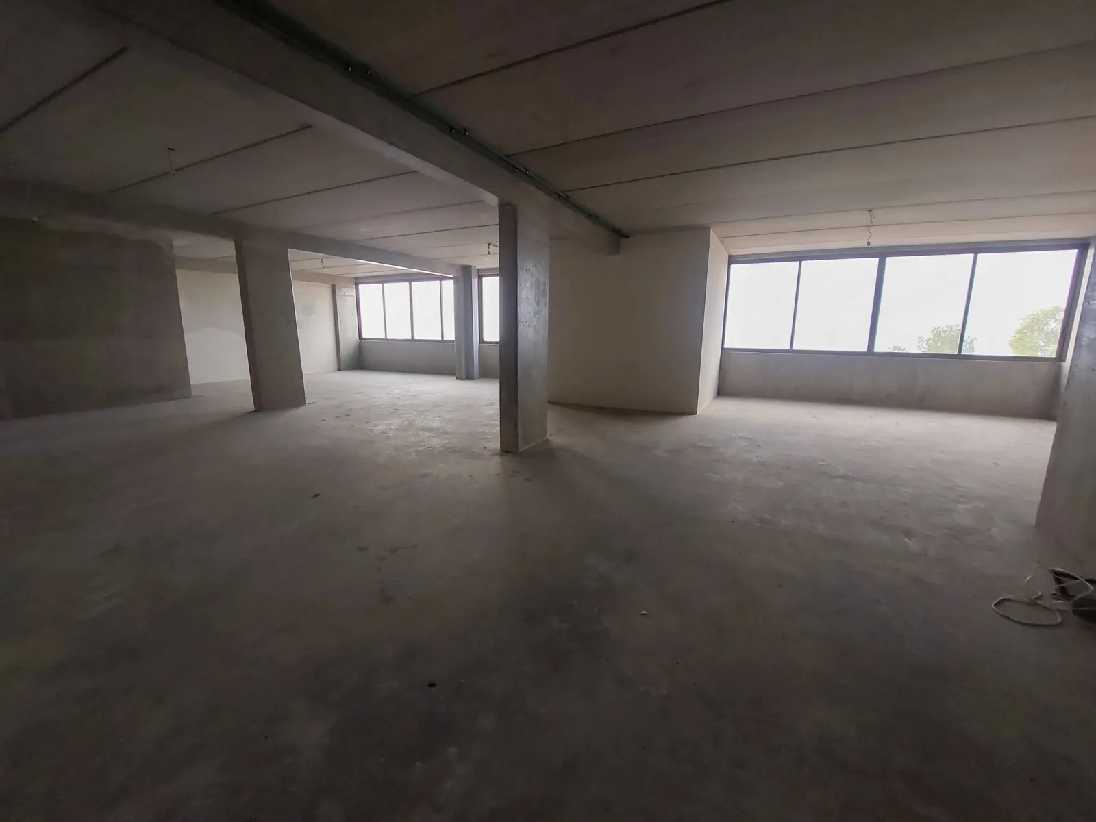 Industrial Warehouse for Sale or for Rent in Mazraat Yachouh, Metn — الصورة 3