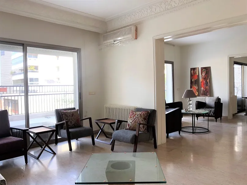 Fully Furnished Apartment for Rent in Achrafieh, Beirut — الصورة 2