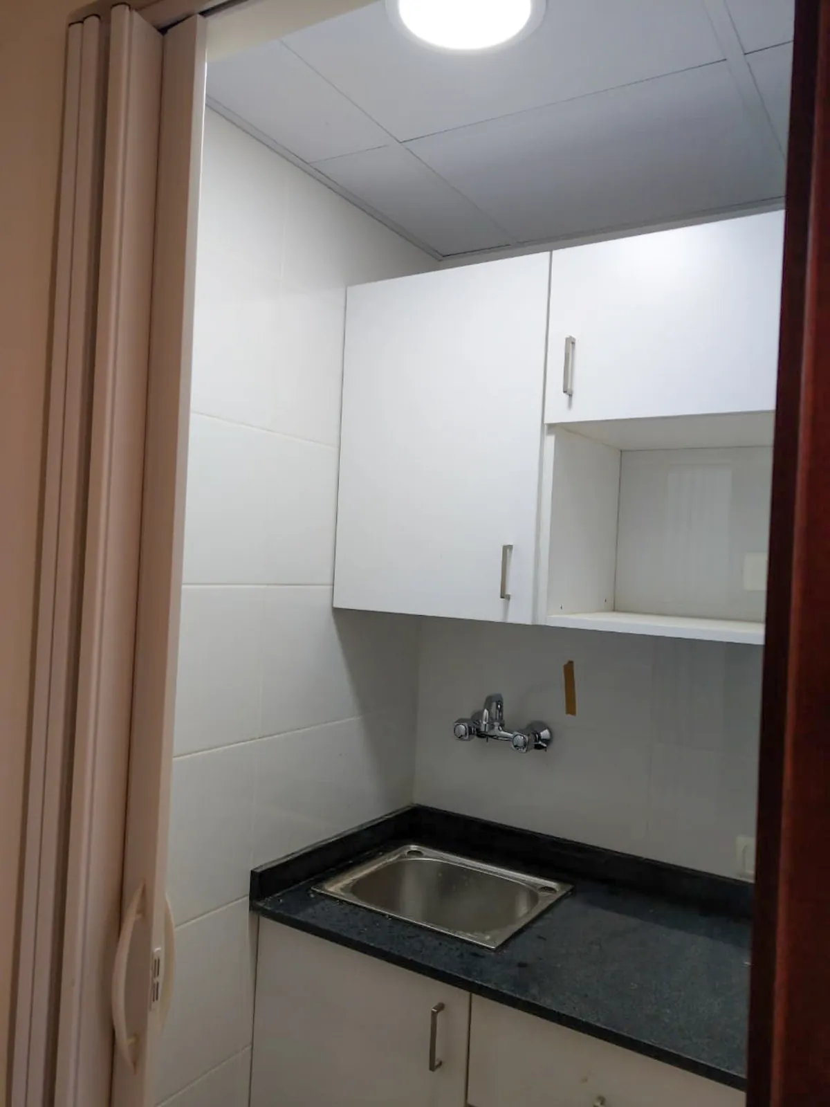 Office for Rent in Dbayeh, Metn — الصورة 4