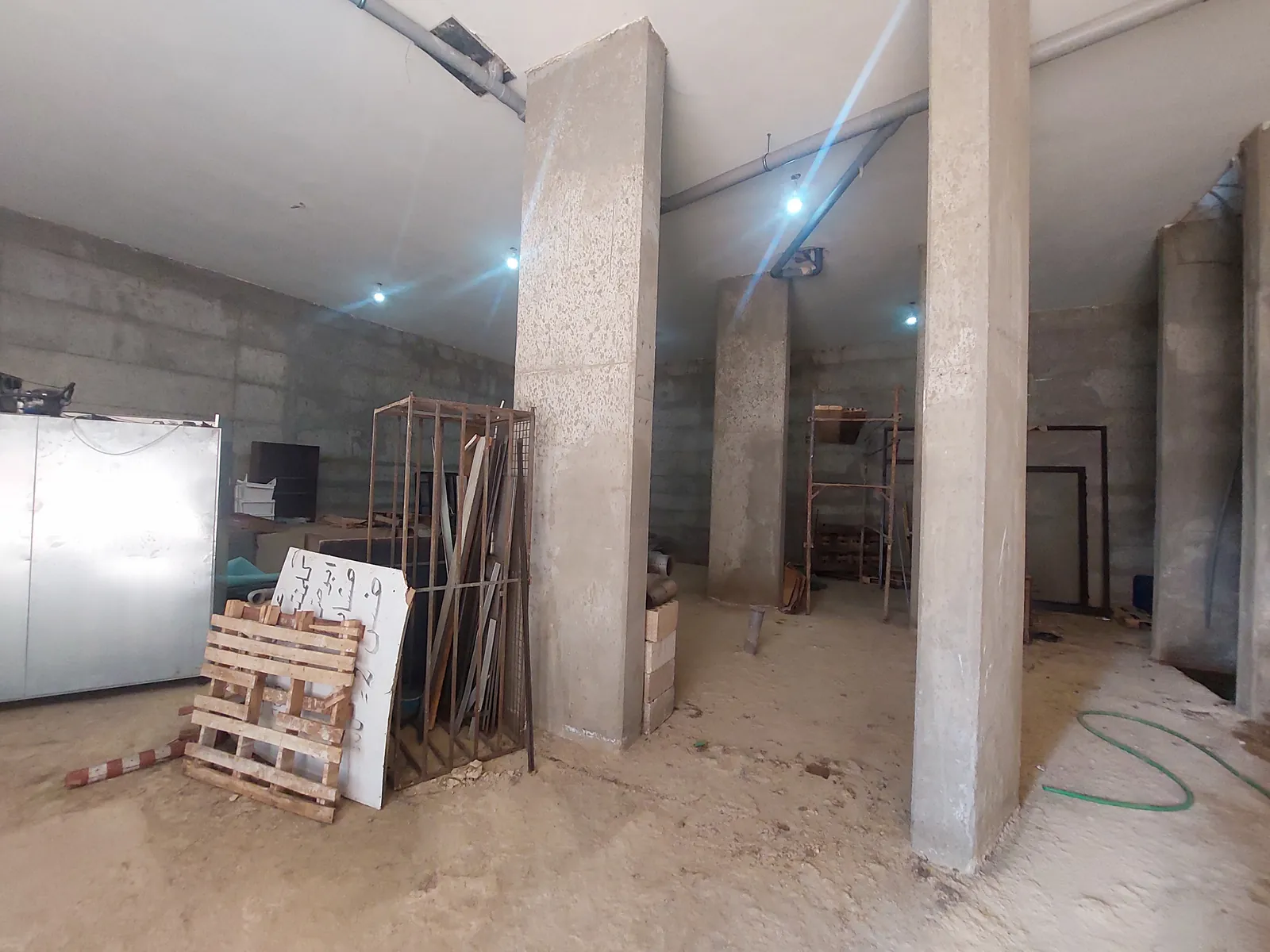 Warehouse for Rent in Dbayeh, Metn — الصورة 4