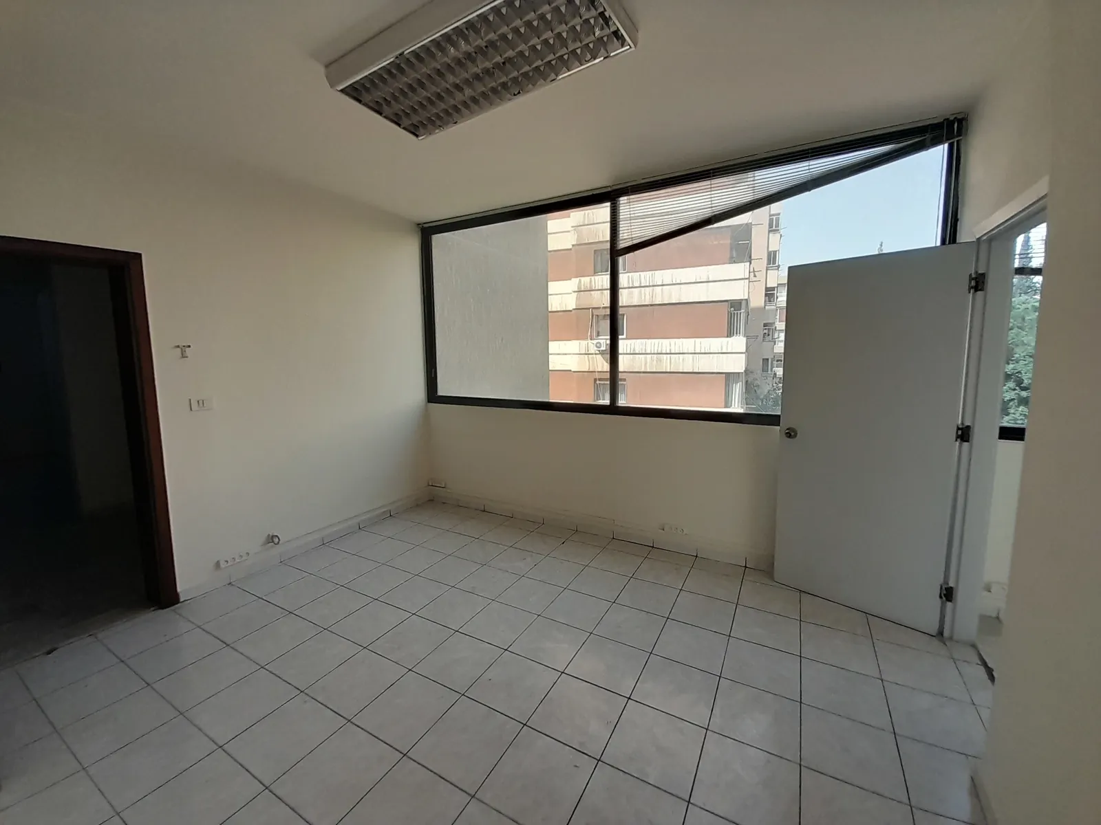 Office for Rent in Horch Tabet, Metn