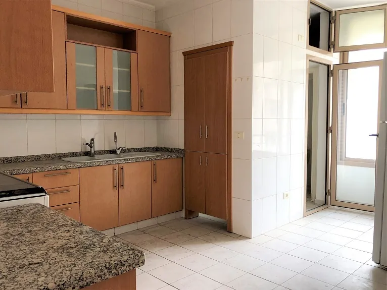 Apartment in Achrafieh, Beirut with City View — photo 3