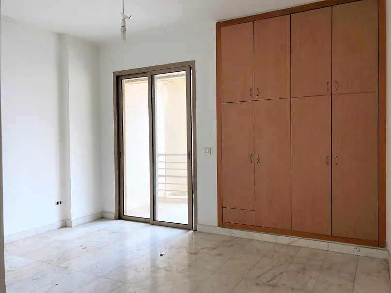 Apartment in Achrafieh, Beirut with City View — photo 4