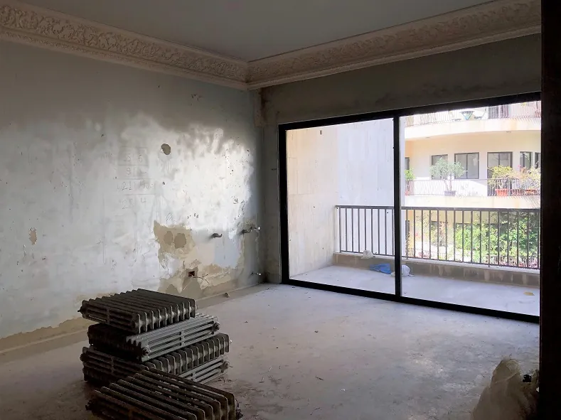 Core and Shell Apartment in a Prestigious Location in Achrafieh — photo 3