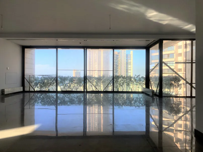 Luxurious Apartment in Achrafieh, Beirut with Sea & Mountain View — photo 1