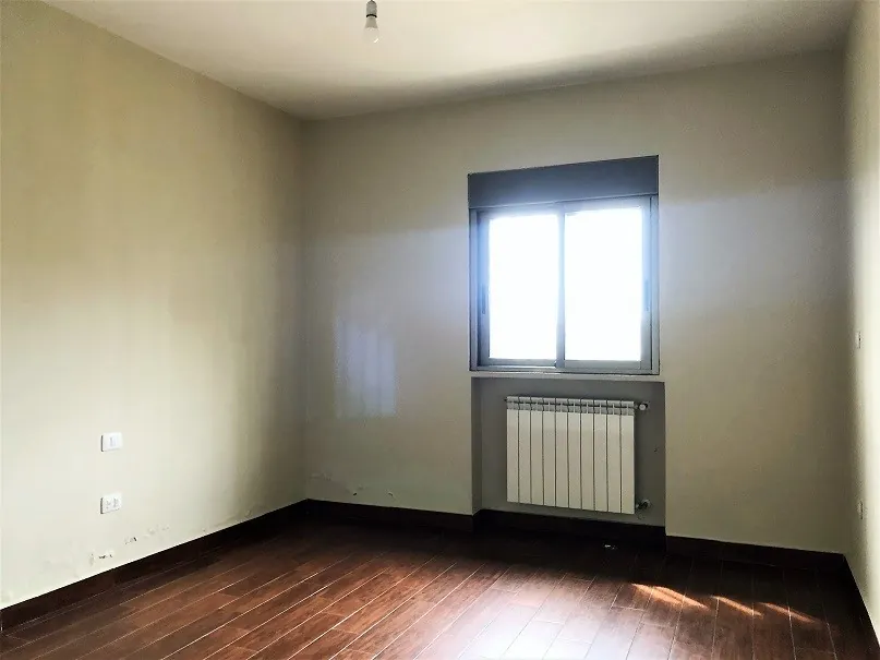 Apartment for Rent in Achrafieh, Beirut — الصورة 4