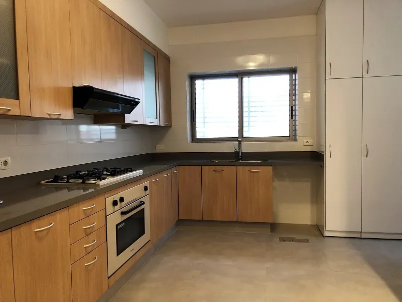 Apartment in Achrafieh, Beirut — photo 4