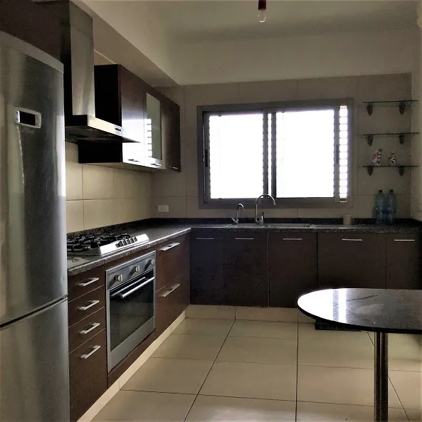 Duplex for Rent in Achrafieh, Beirut with Mountain and City View — الصورة 5