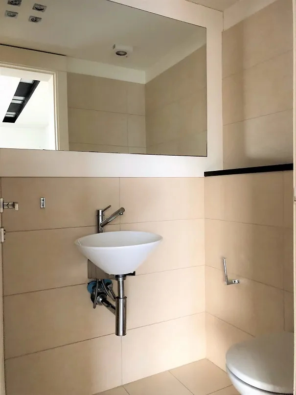 Prime Location Office for Rent in Achrafieh, Beirut — الصورة 5
