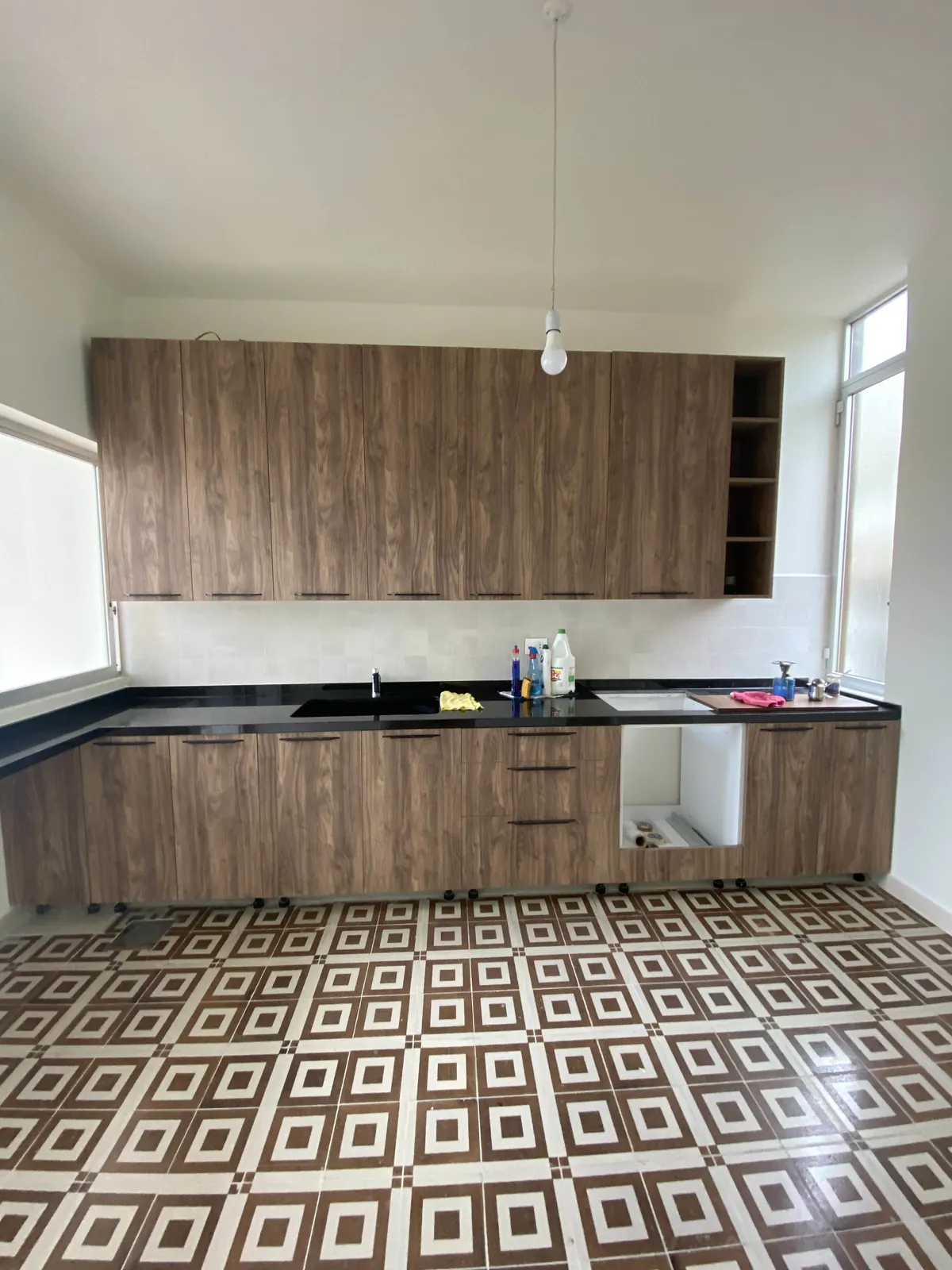 Apartment for Rent in Jal El Dib, Metn with Sea View — الصورة 3