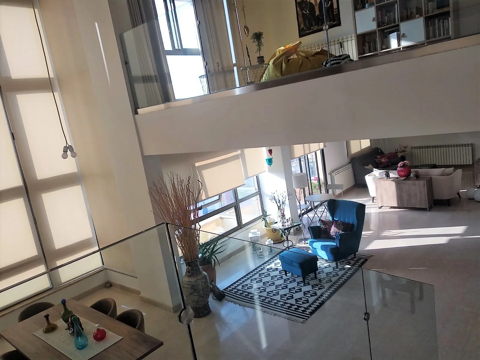 Fully Furnished Duplex for Rent in Achrafieh, Beirut — الصورة 3