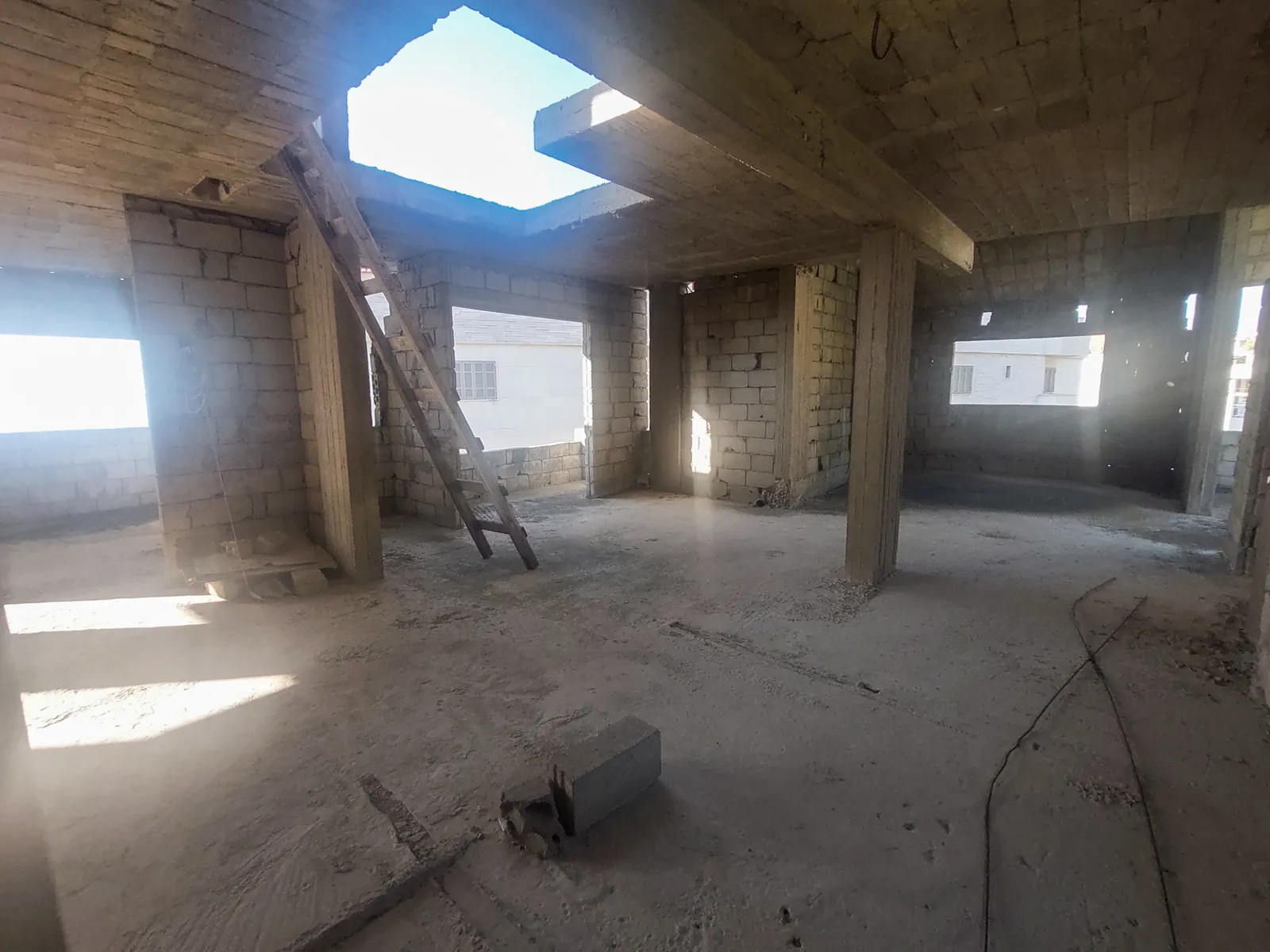 Full Building in Ain Aalak with Sea and Mountain View — photo 2
