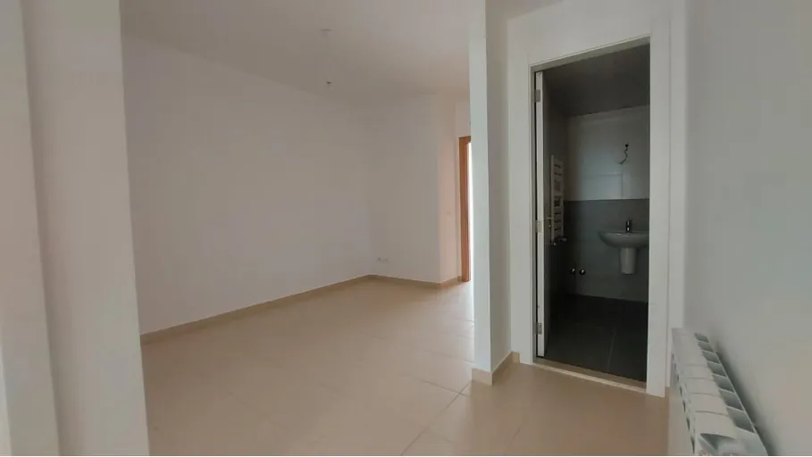High-end Apartment in Sahel Alma, Keserwan — الصورة 4