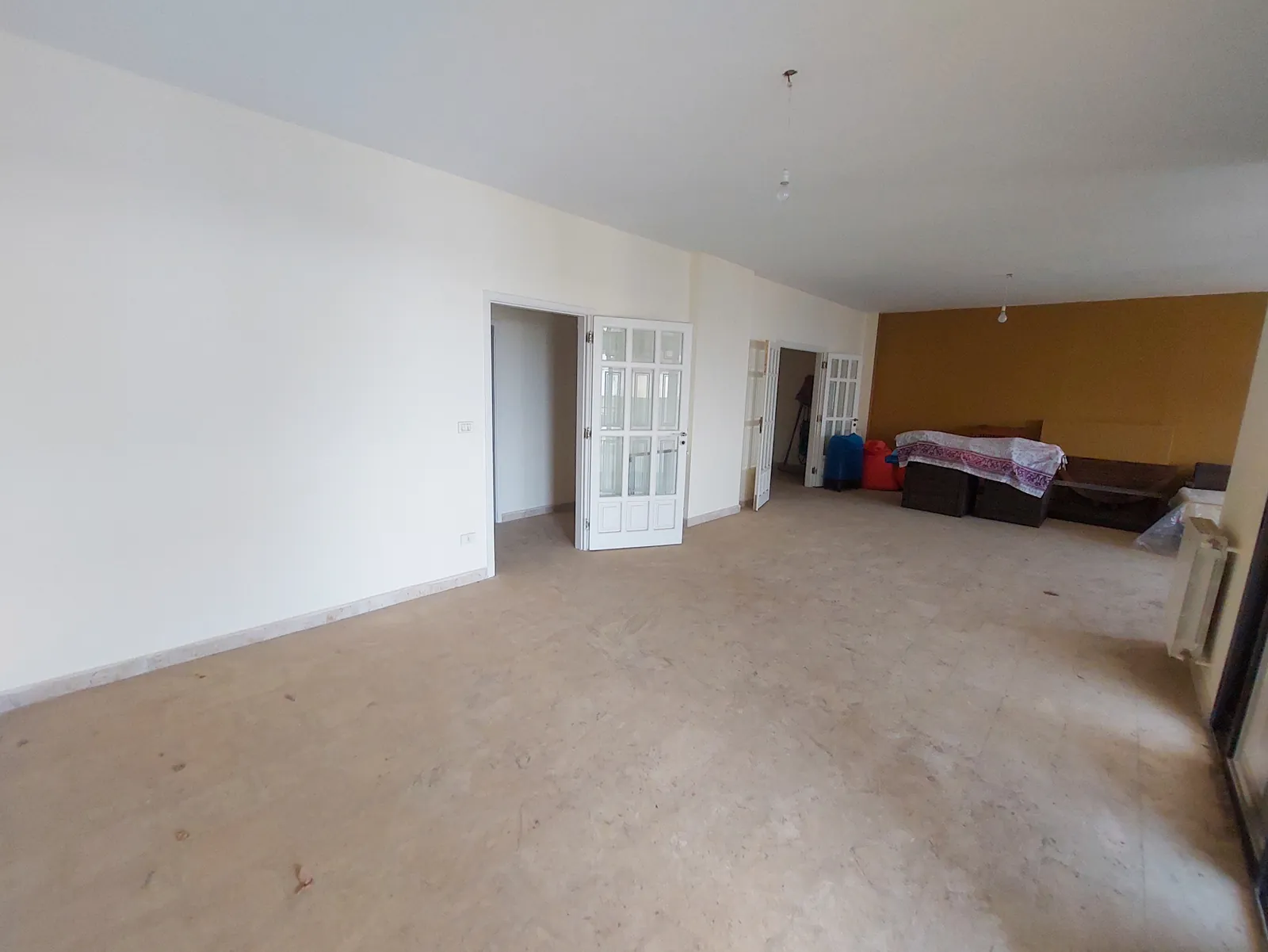 PAYMENT FACILITIES AVAILABLE -Apartment for Sale/Rent in Qornet El Hamra — photo 2
