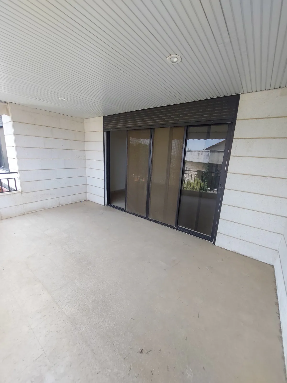 PAYMENT FACILITIES AVAILABLE -Apartment for Sale/Rent in Qornet El Hamra — photo 4