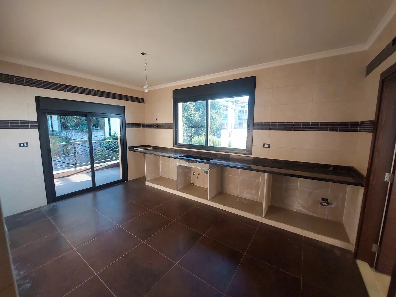 Luxurious Apartment in Elissar, Metn with View — الصورة 4