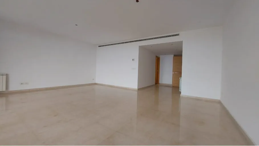 High- End Duplex in Sahel Alma, Keserwan — الصورة 2