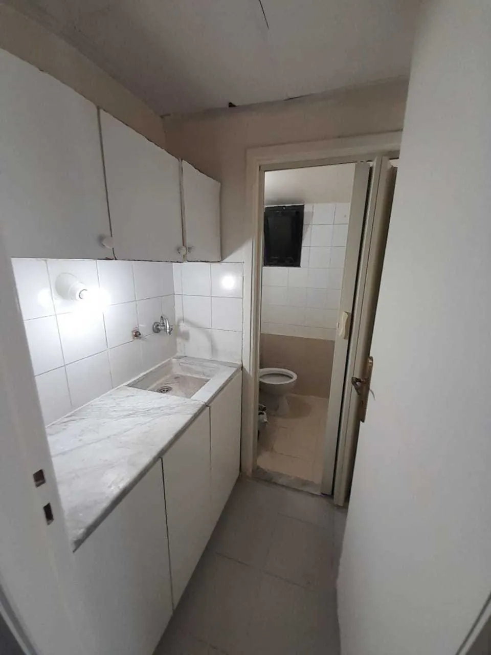 Prime Location Office for Rent in Jdeideh, Metn — الصورة 3