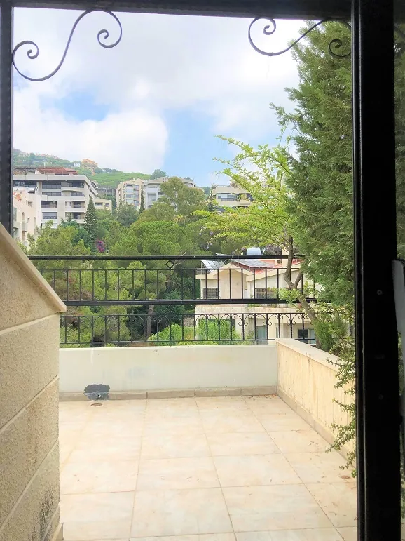 Duplex for Rent in Monteverde, Metn with View — الصورة 2