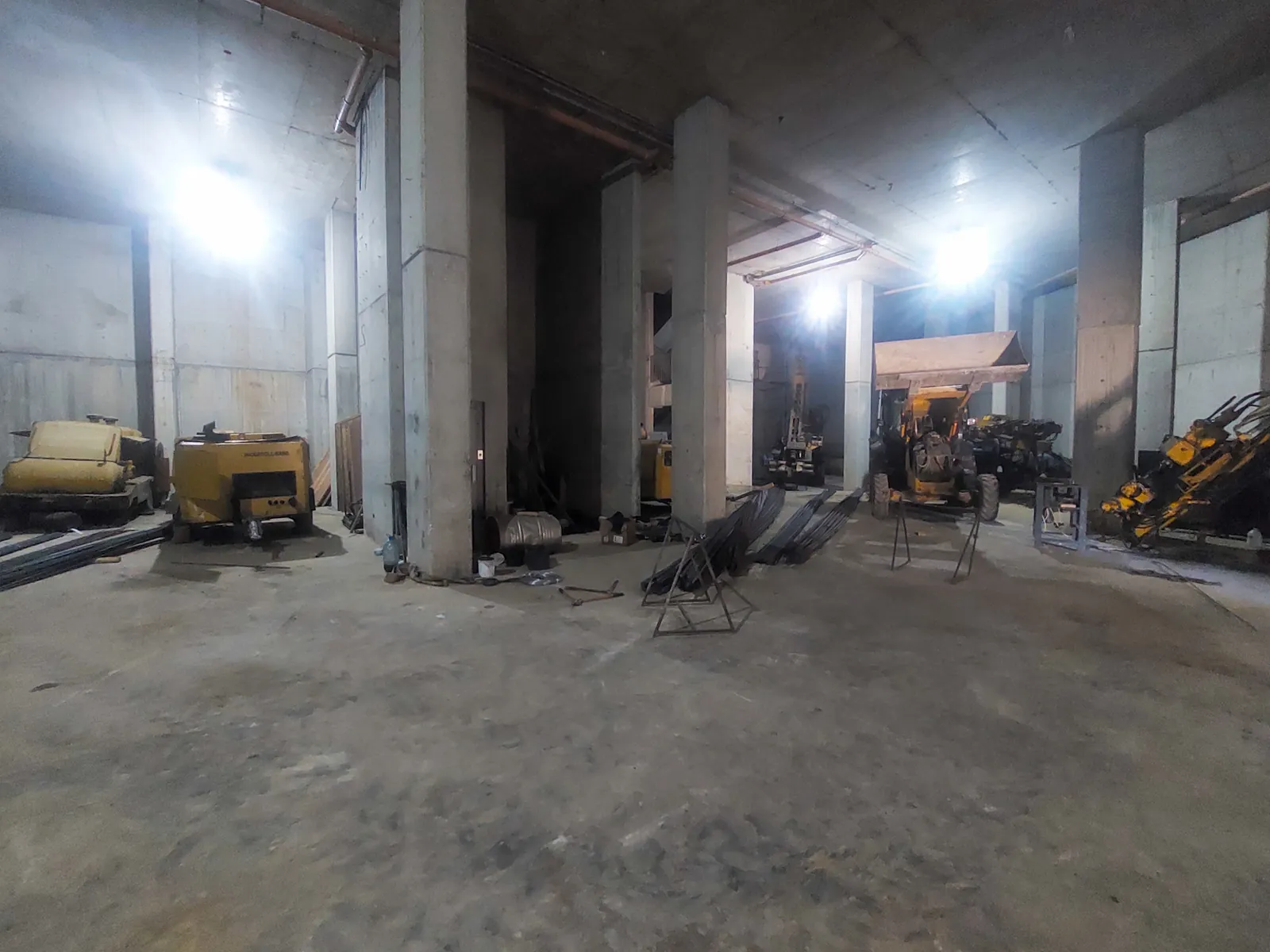 Spacious Warehouse for Sale or for Rent in Mazraat Yachouh, Metn