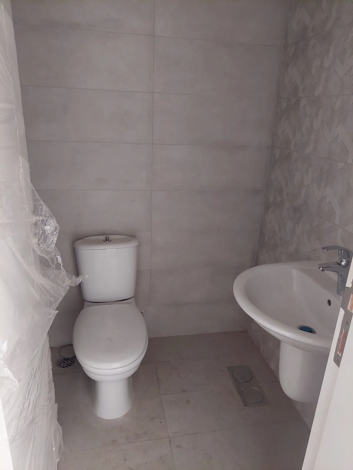 New Apartment in Dekwaneh, Metn — الصورة 5
