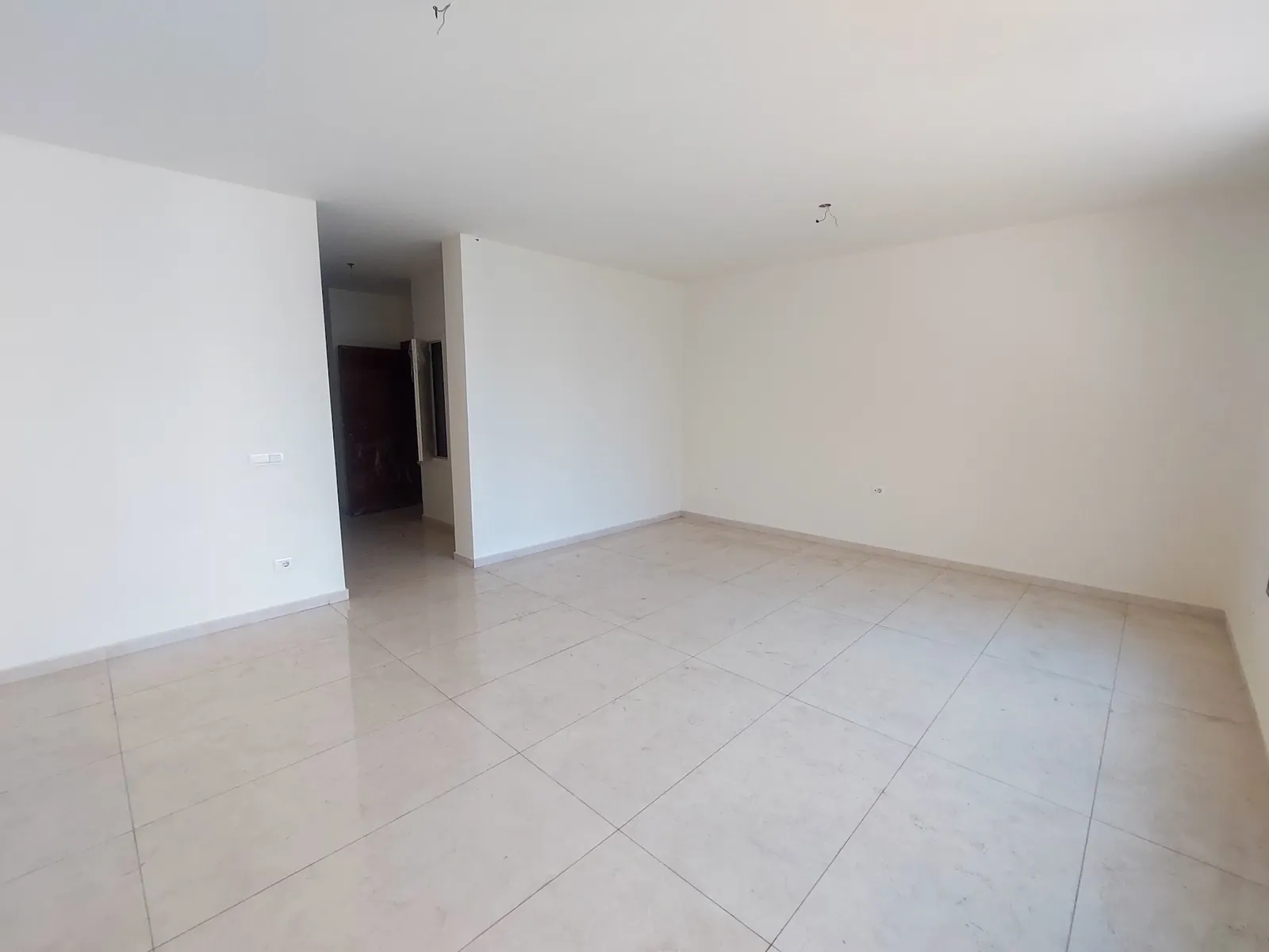 Prime Location Apartment in Dekwaneh, Metn — الصورة 3