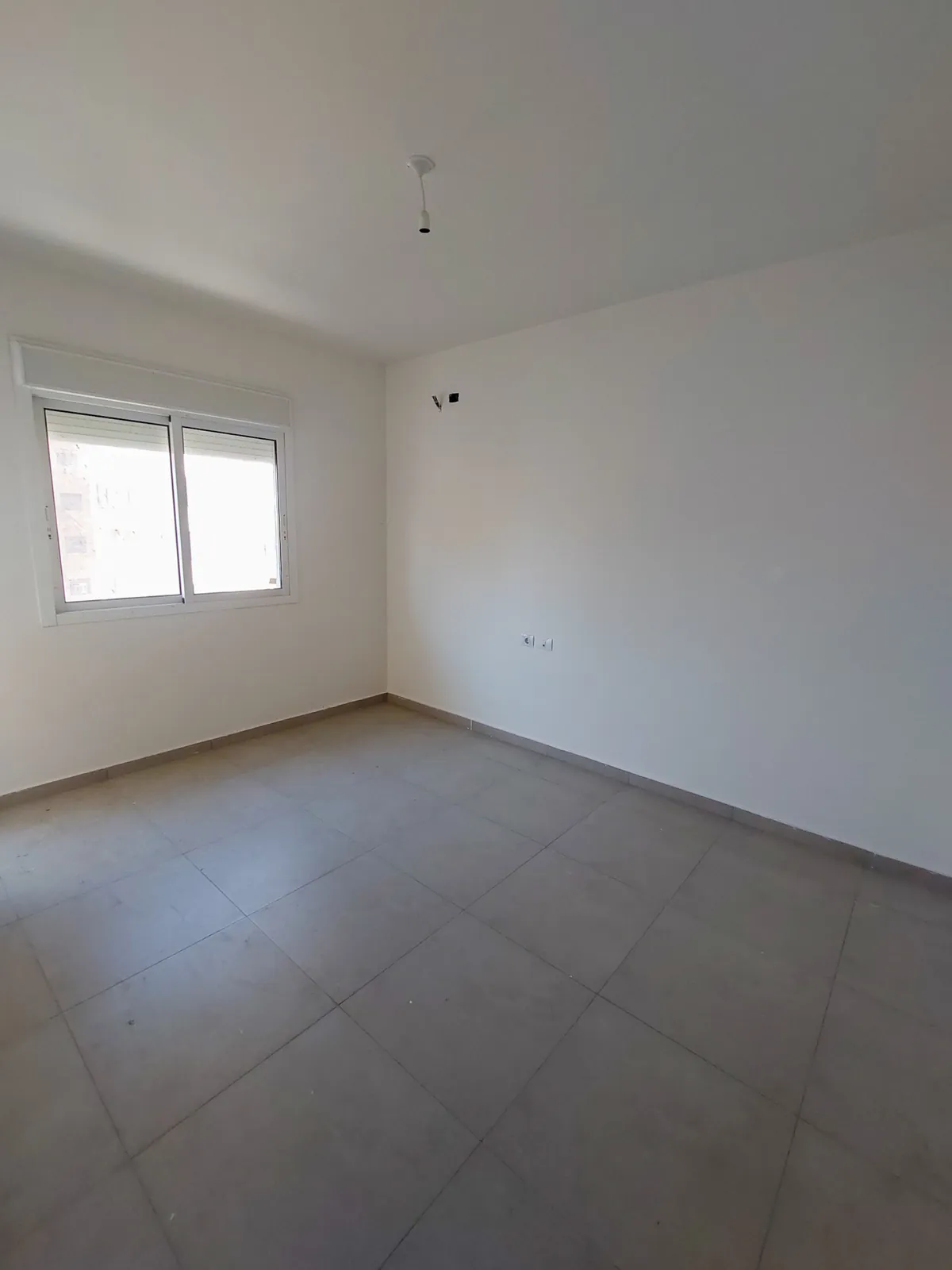 Brand New Apartment in Dekwaneh, Metn — الصورة 3