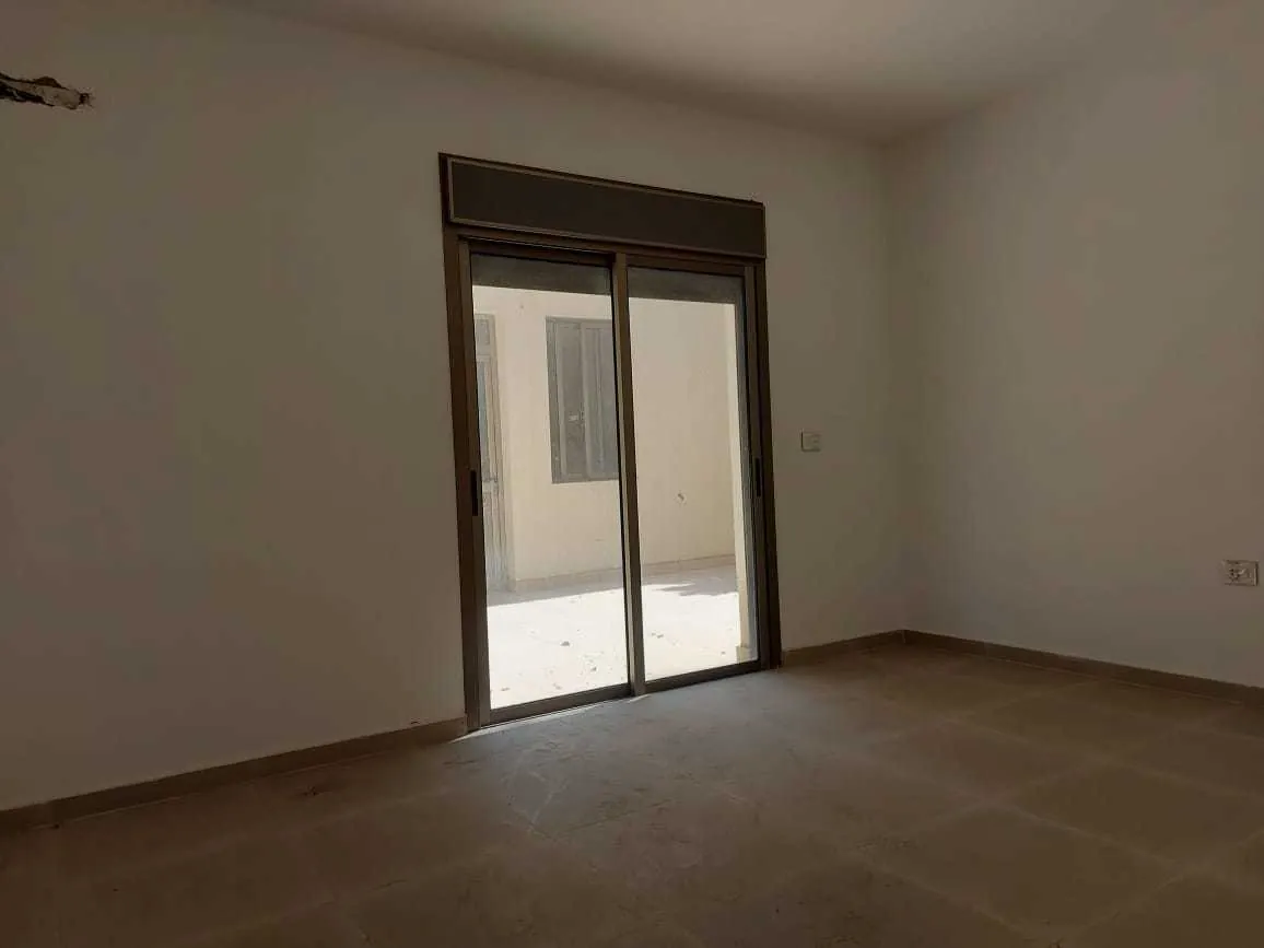 Apartment in Sahel Alma, Keserwan with Terrace — الصورة 4