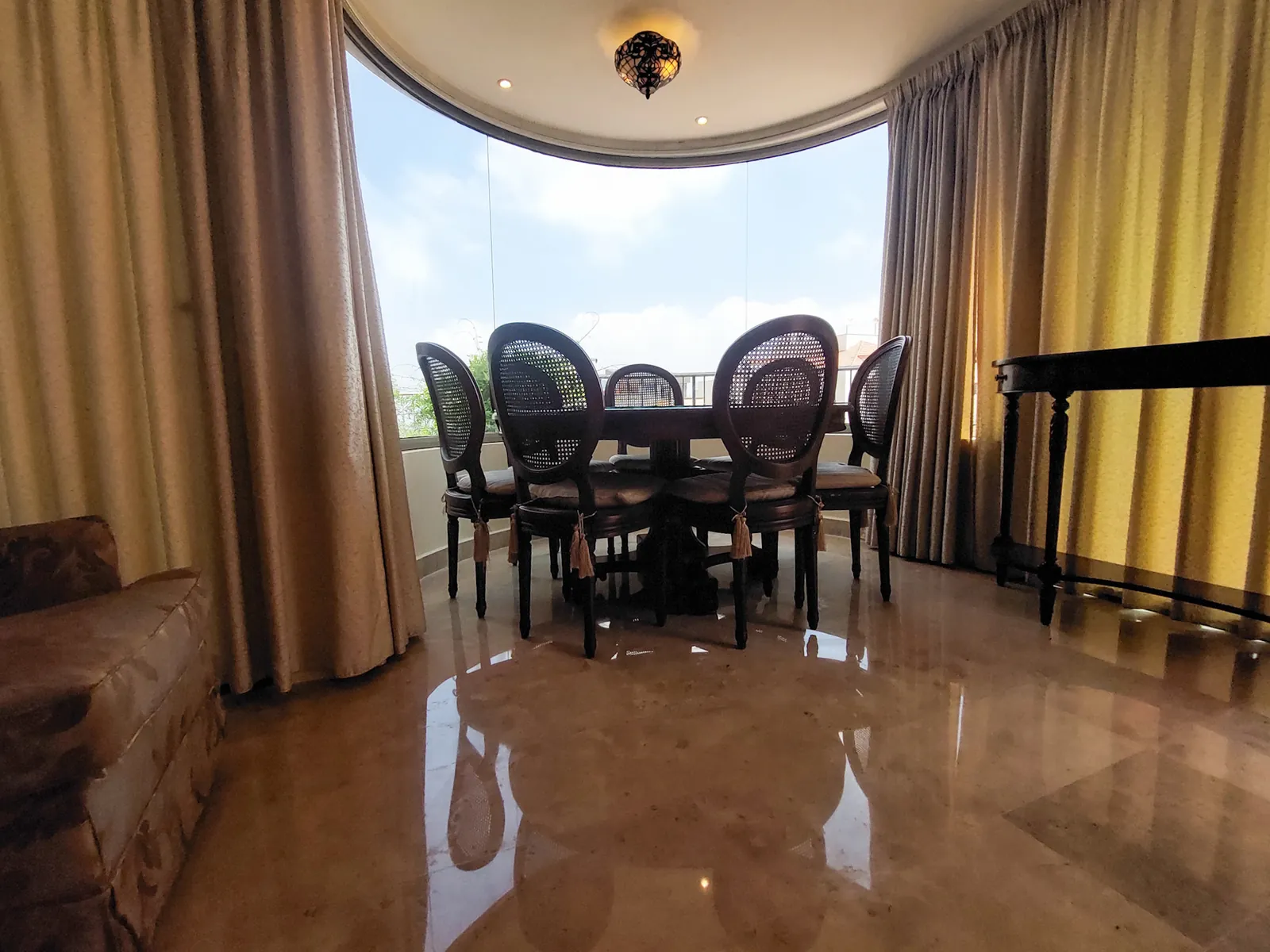 High-End Apartment in Qornet Chehwan, Metn with Terrace — photo 3
