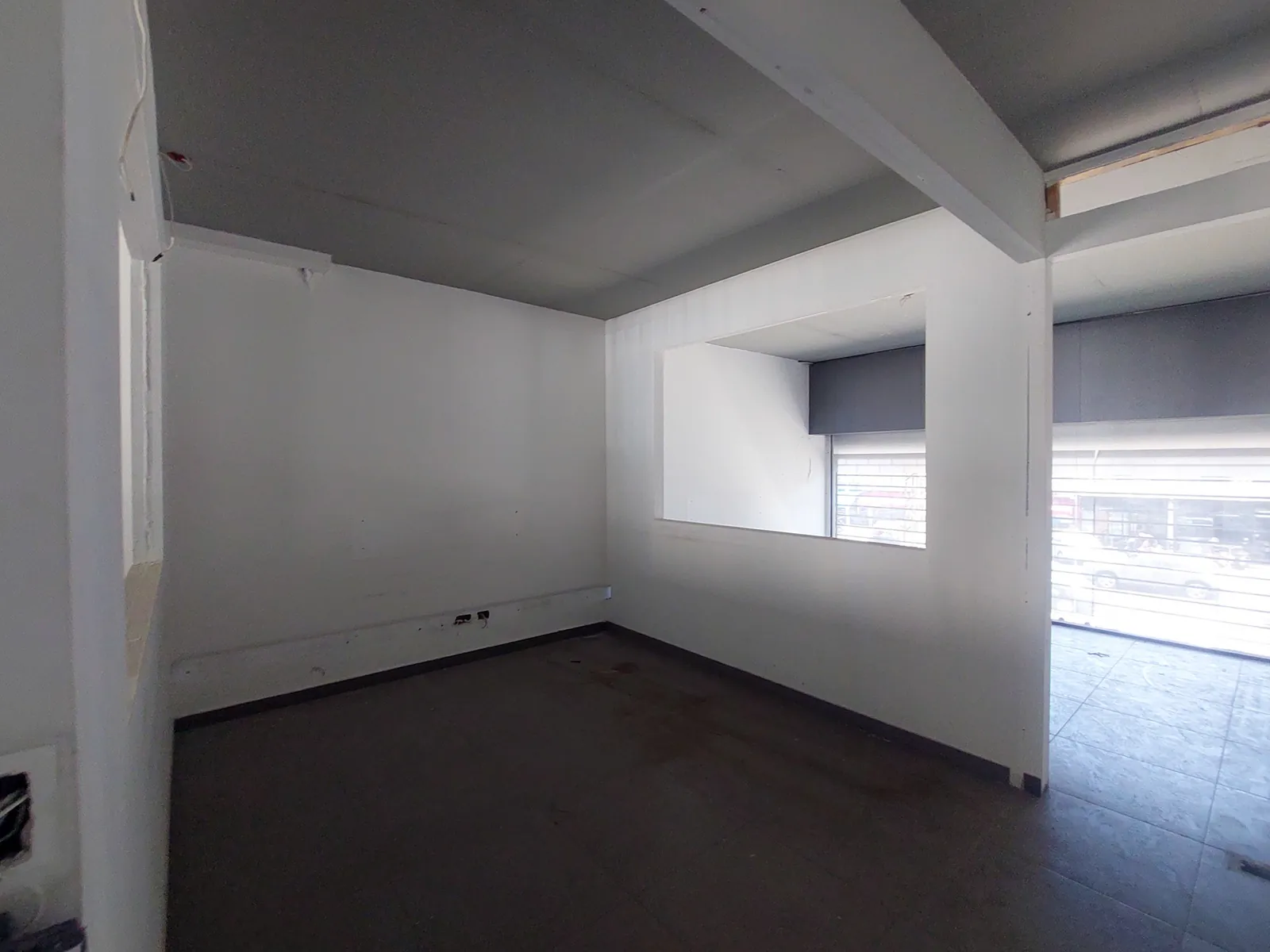 Shop for Rent in Dekwaneh, Metn — photo 3