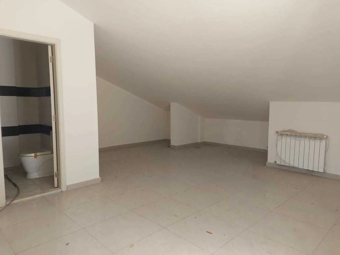 Duplex for Rent in Sahel Alma with Sea & Mountain View — الصورة 4