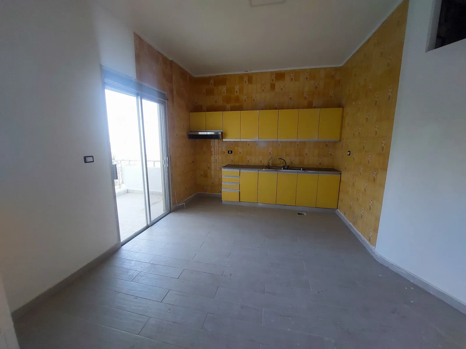Apartment for Sale or for Rent in Ain Aar, Metn — الصورة 3