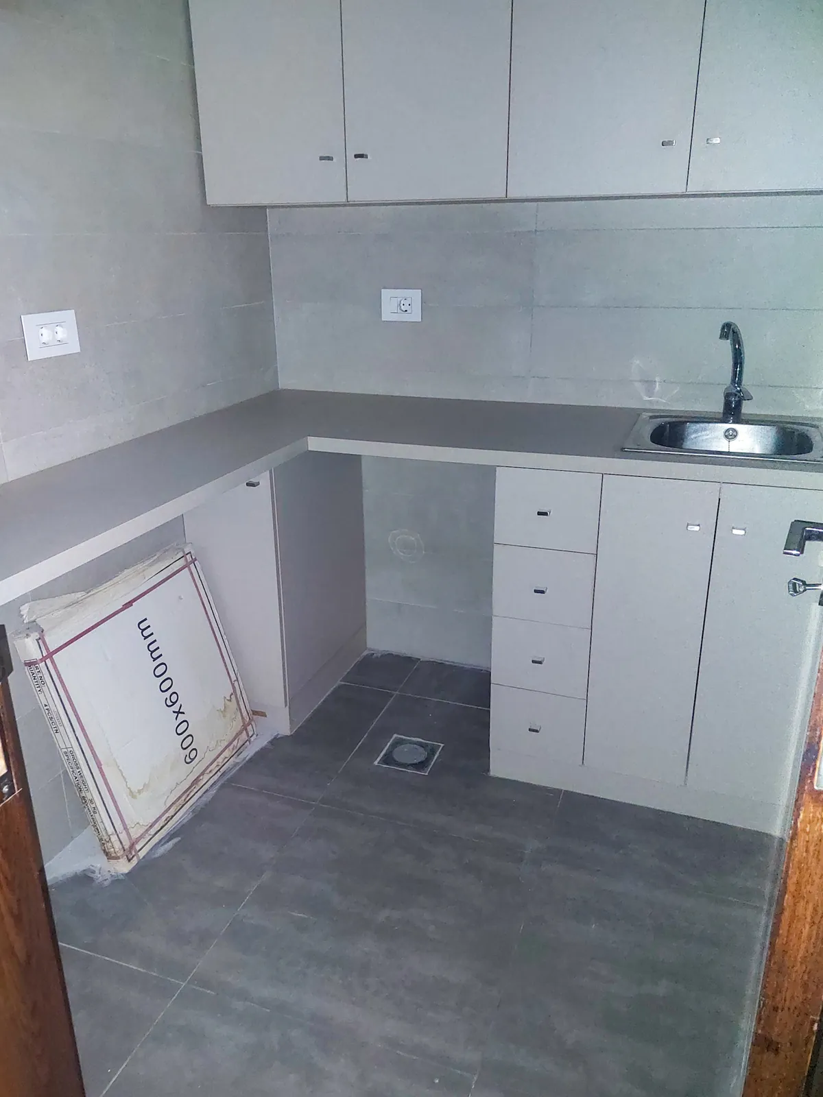 Showroom/Office for Sale or for Rent in Mazraat Yachouh, Metn — الصورة 5