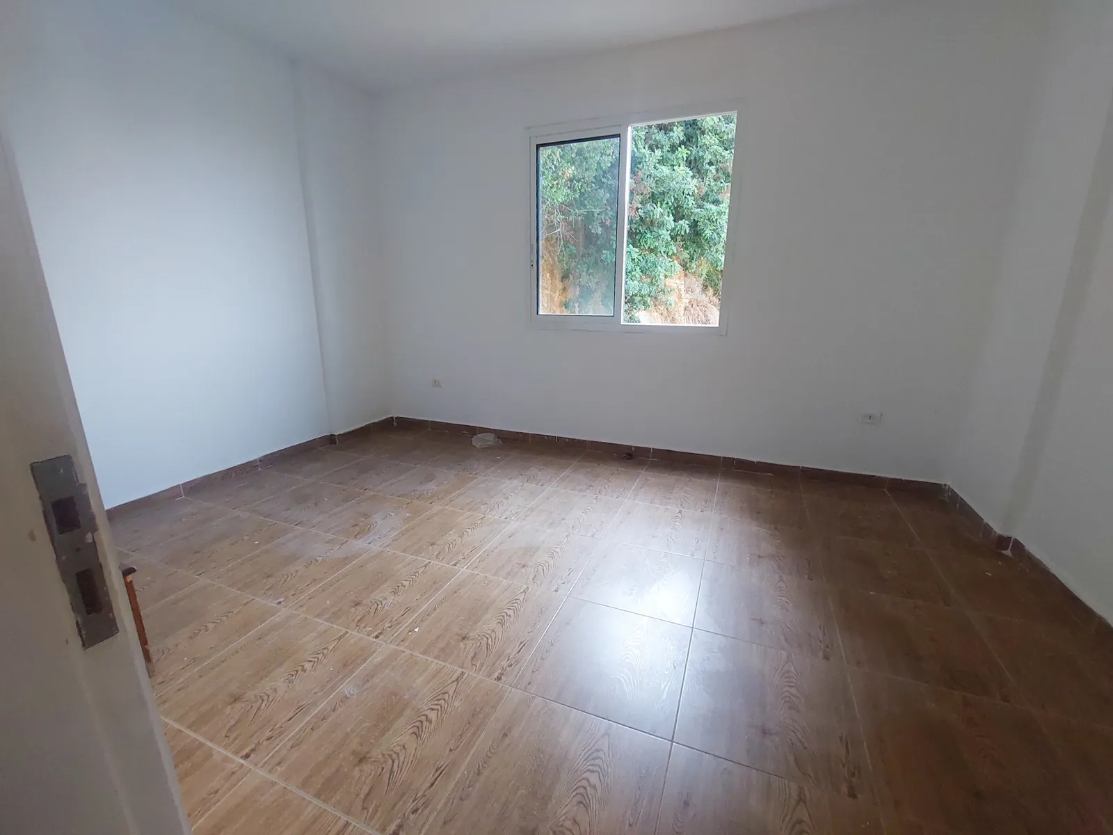 Apartment for Sale or for Rent in Zikrit, Metn with Mountain View — الصورة 3