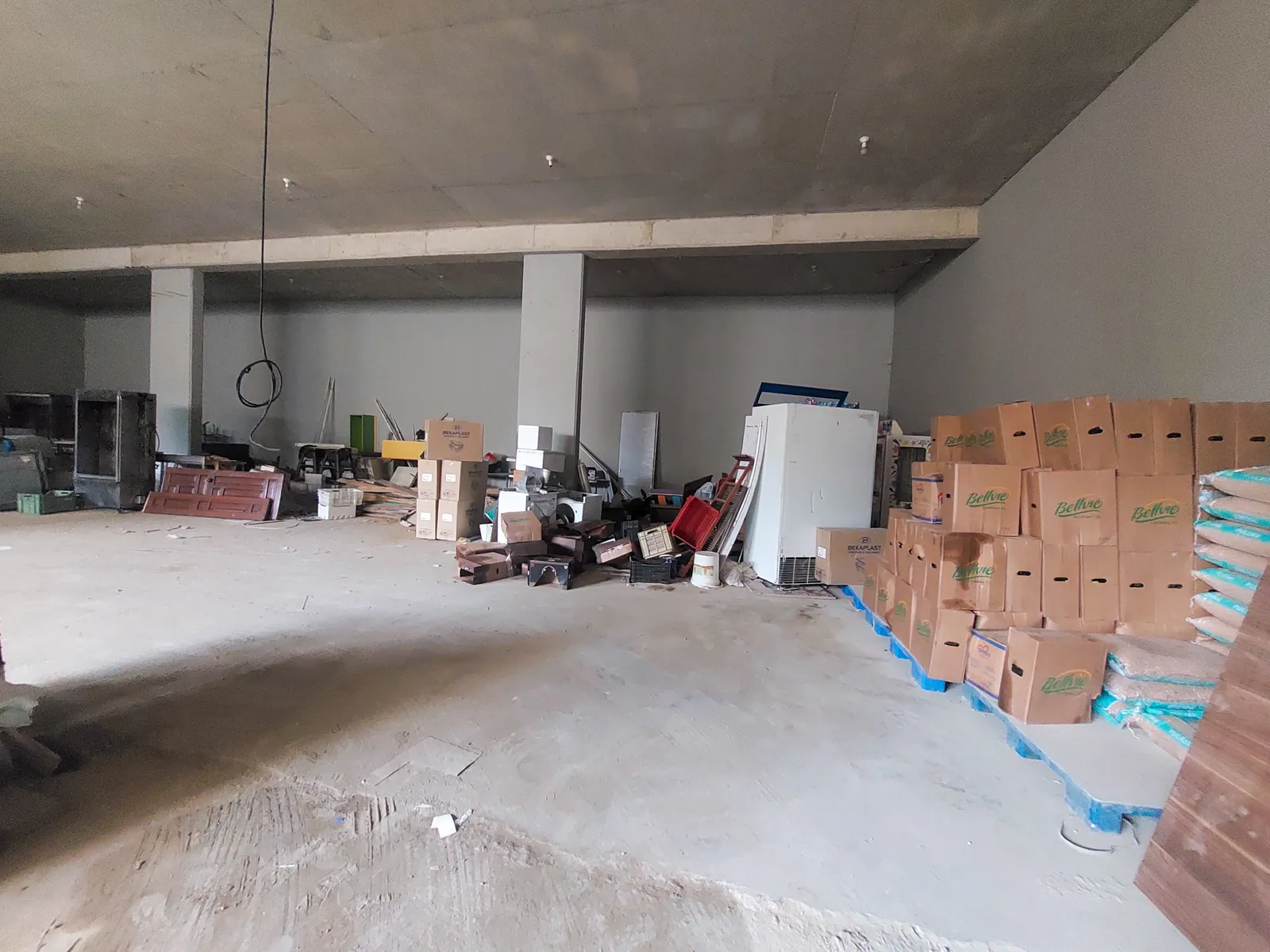 Industrial Warehouse for Rent in Mazraat Yachouh, Metn — الصورة 3