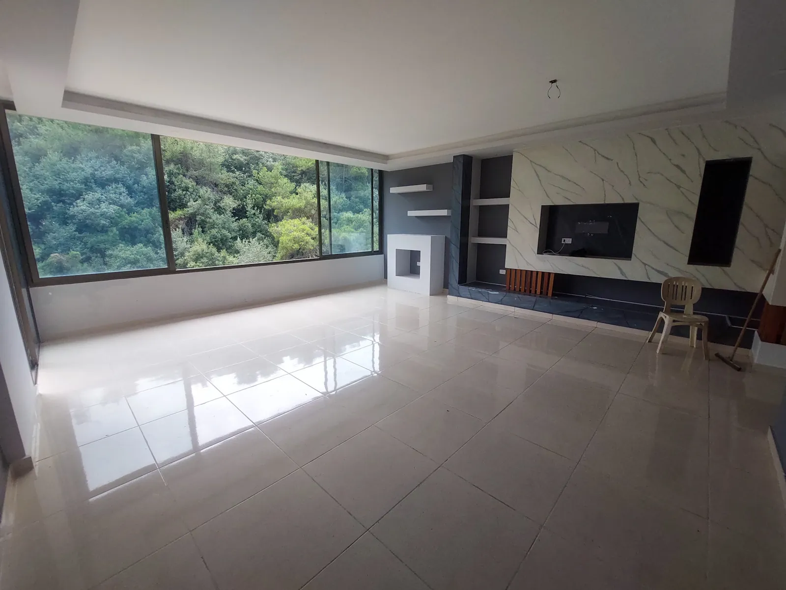 New Apartment in Dbayeh, Metn with Terrace — الصورة 2