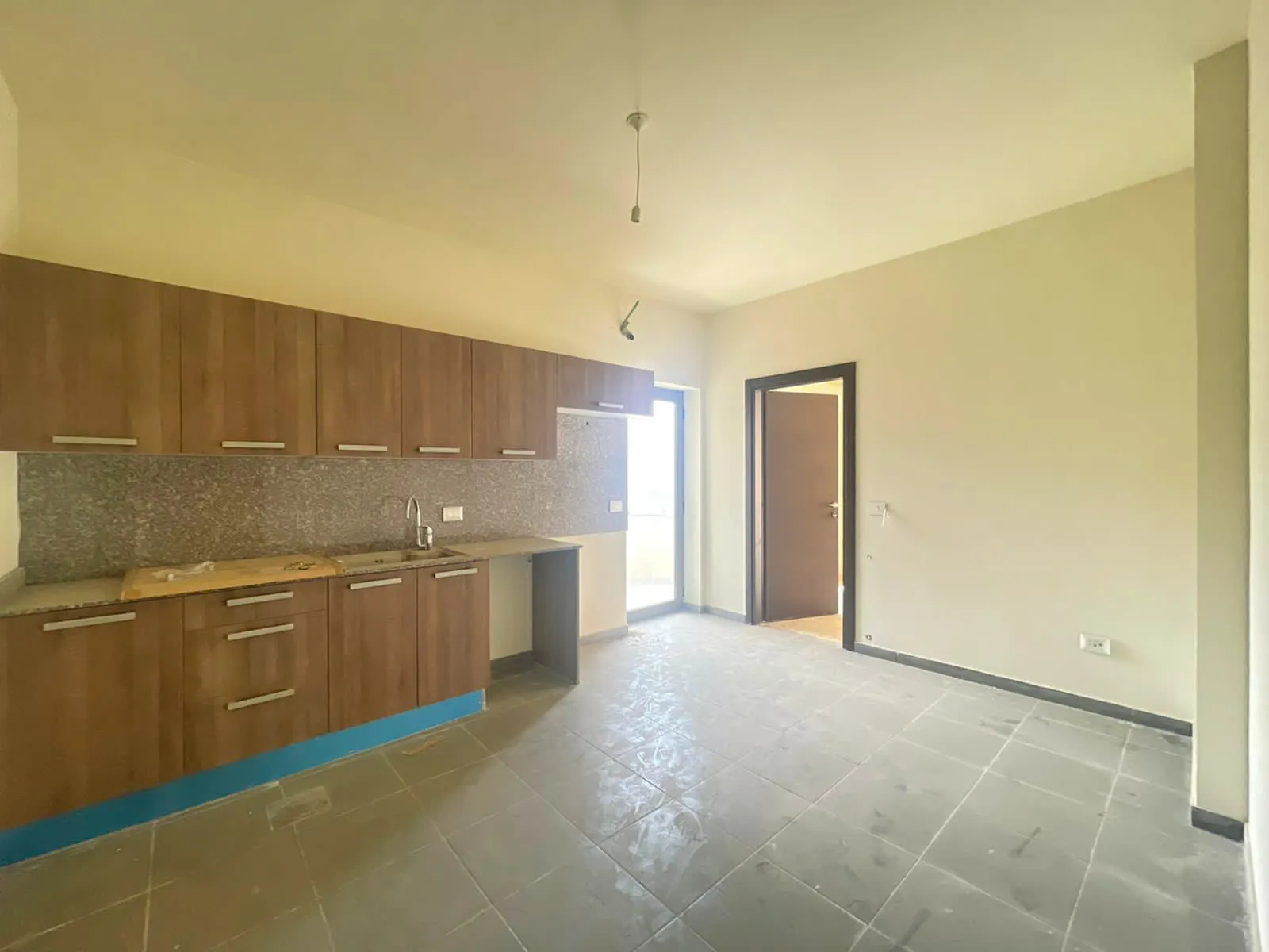 New Apartment in Zikrit, Metn with Mountain View — الصورة 2