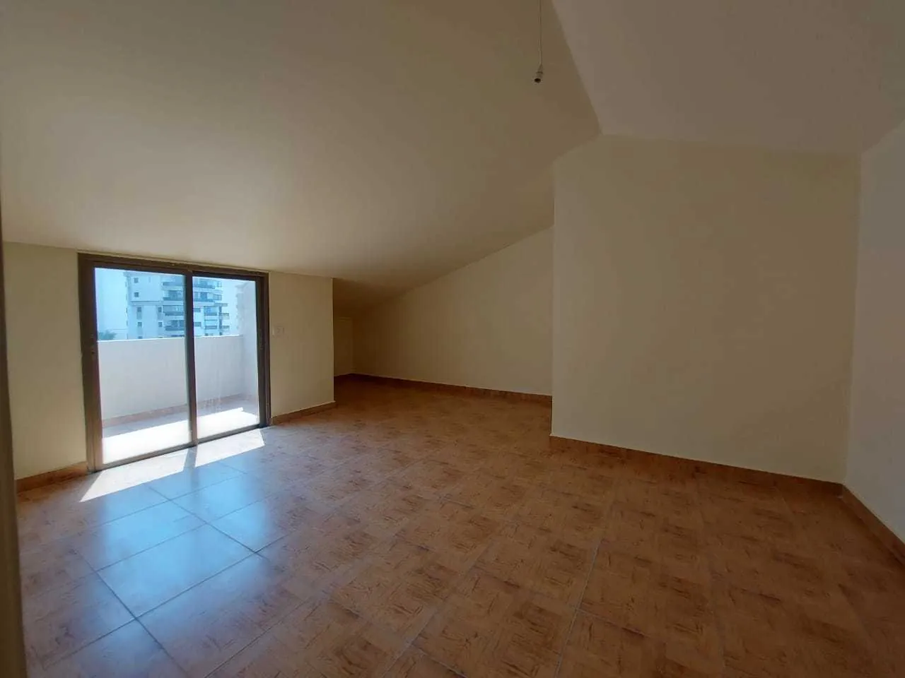 High-end Duplex in Sahel Alma with Sea and Mountain View — الصورة 5