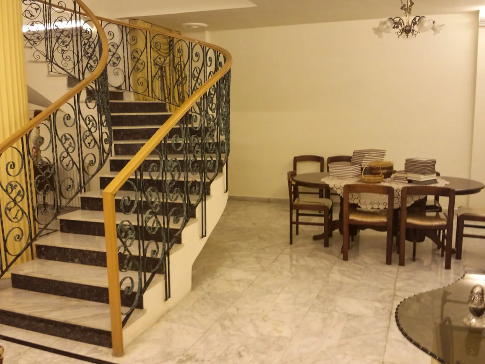 Spacious Duplex in Sabtieh, Metn with Sea View — photo 3