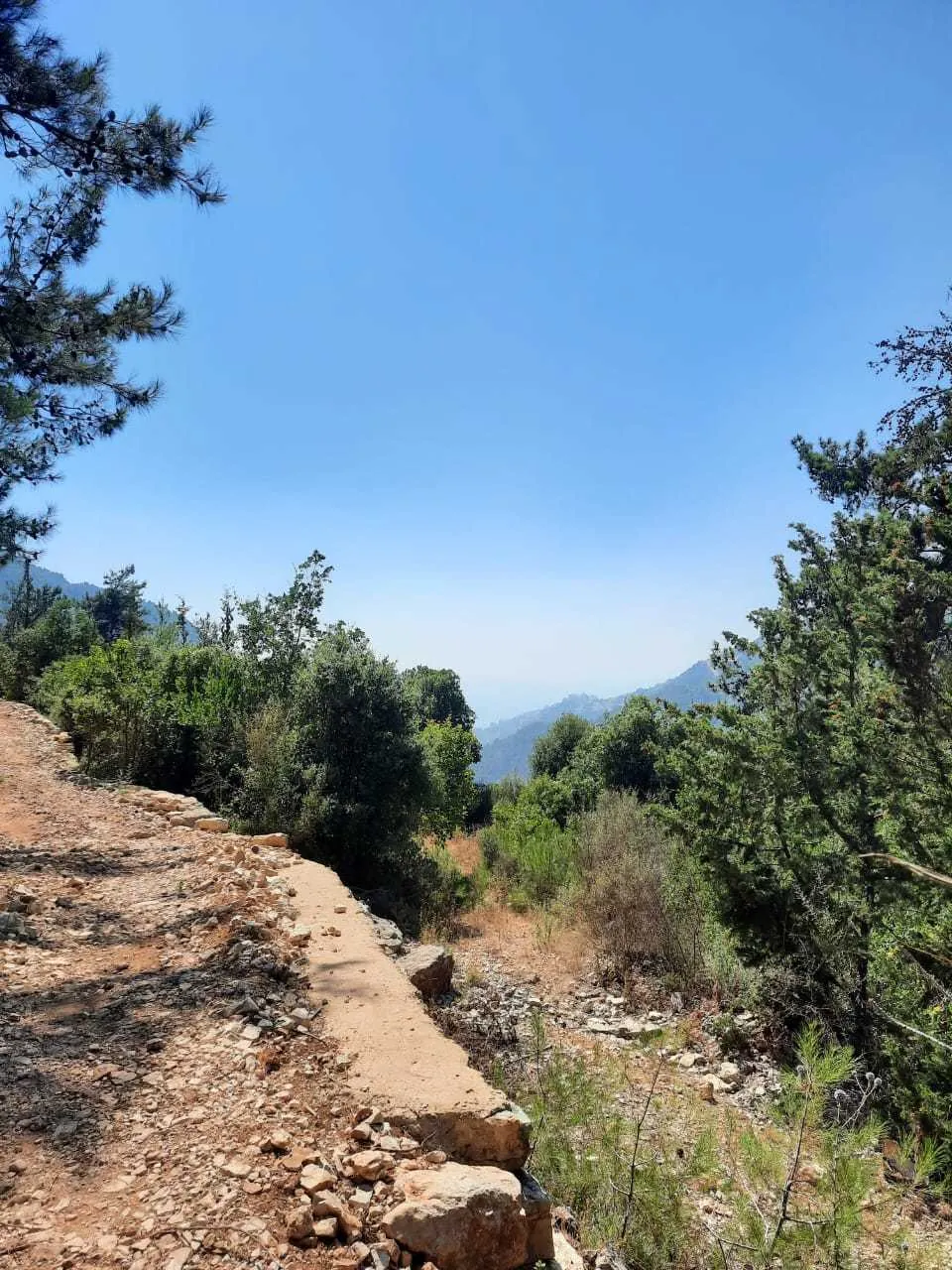 Land in Zebdine, Jbeil with Breathtaking Mountain & Sea View — photo 2